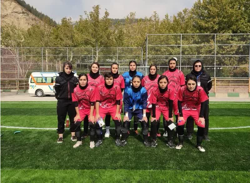 قهرمانی تیم مینی فوتبال بانوان گلین قیه مرند در جام پرچم