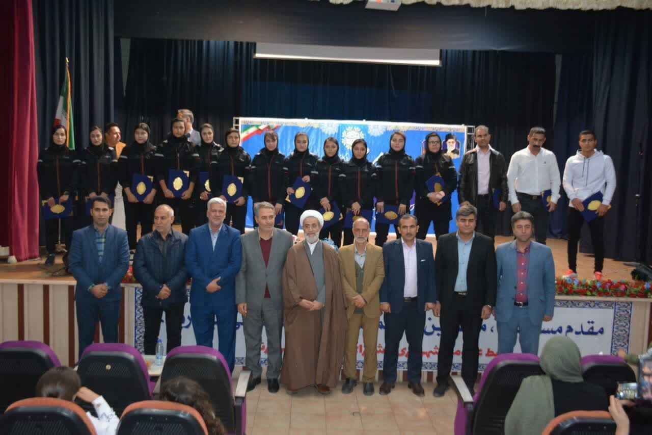 آیین تجلیل از افتخار آفرینان ورزشی مرند برگزار شد