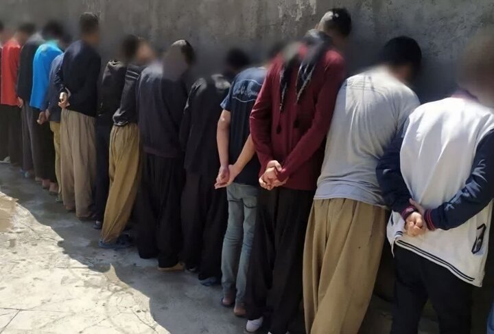 دستگیری ۳۹ معتاد پرخطر و کشف بیش از نیم کیلوگرم انواع موادمخدر در مرند